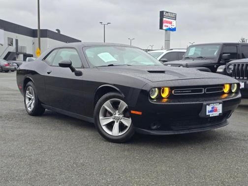 2017 Dodge Challenger SXT
