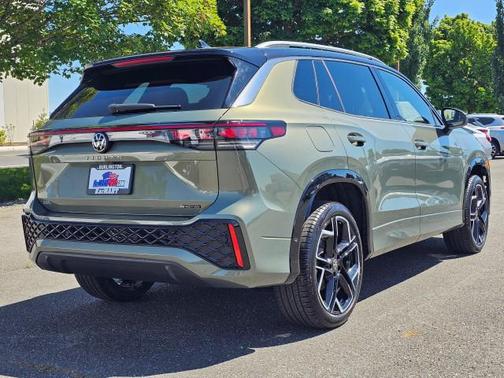 Avocado Green w/Deep Black Roof 2025 Volkswagen Tiguan 2.0T SEL R-Line 4MOTION