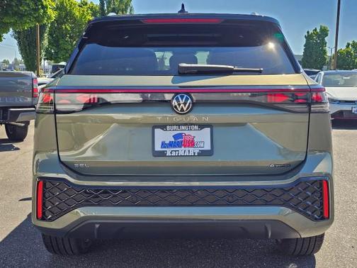 Avocado Green w/Deep Black Roof 2025 Volkswagen Tiguan 2.0T SEL R-Line 4MOTION