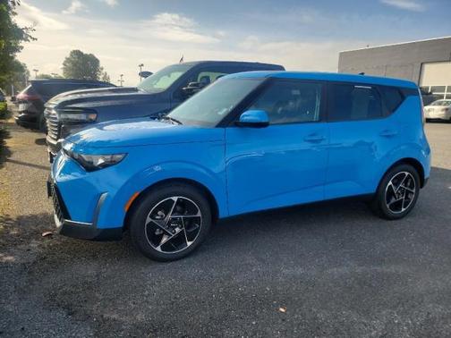 Surf Blue 2023 Kia Soul EX