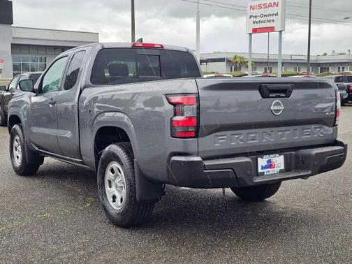 Gun Metallic 2026 Nissan Frontier S