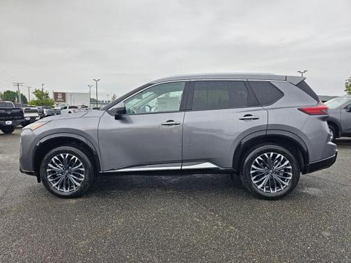 GUN METALL 2026 Nissan Rogue Platinum