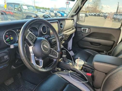 Bright White Clearcoat 2023 Jeep Wrangler 4xe Sahara