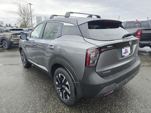Gun Metallic 2026 Nissan Kicks SV