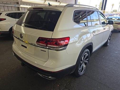 Pure White 2023 Volkswagen Atlas 3.6L SEL