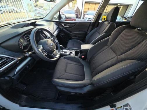 Crystal White Pearl 2019 Subaru Forester Premium