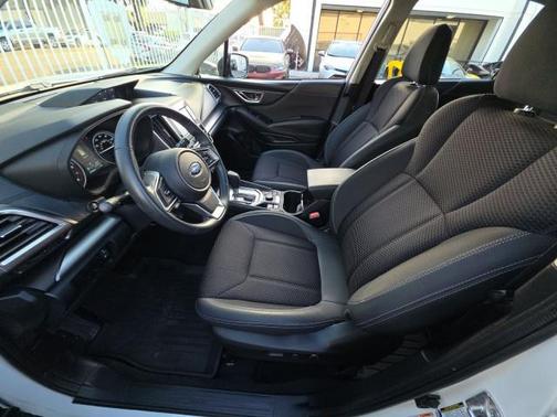 Crystal White Pearl 2019 Subaru Forester Premium