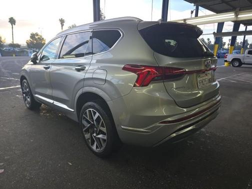 Shimmering Silver 2023 Hyundai SANTA FE Calligraphy