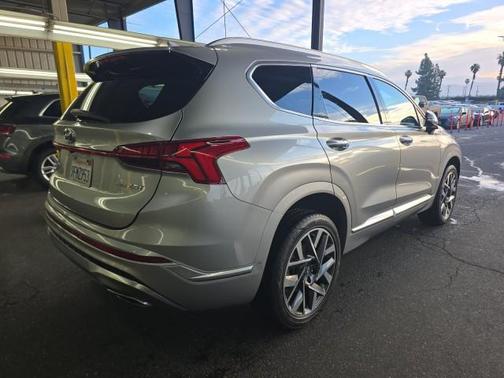 Shimmering Silver 2023 Hyundai SANTA FE Calligraphy