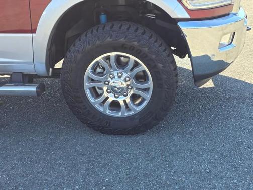 2018 RAM 2500 Laramie Mega Cab 4x4 6'4' Box