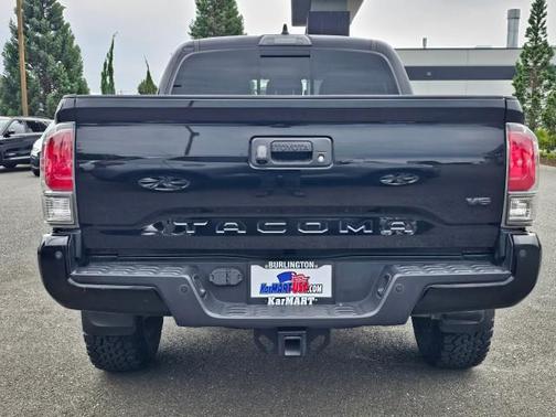 Midnight Black Metallic 2021 Toyota Tacoma TRD Off Road