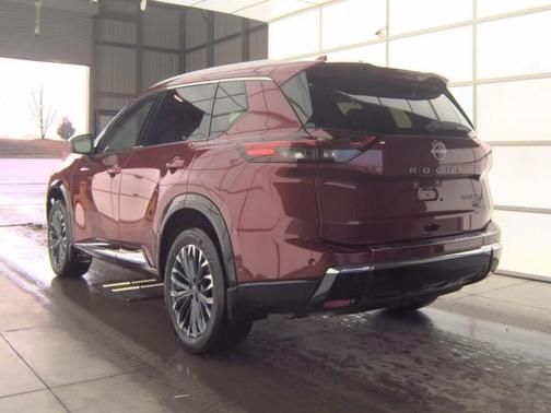 2025 Nissan Rogue Platinum