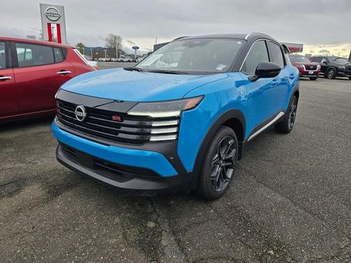 2025 Nissan Kicks SR