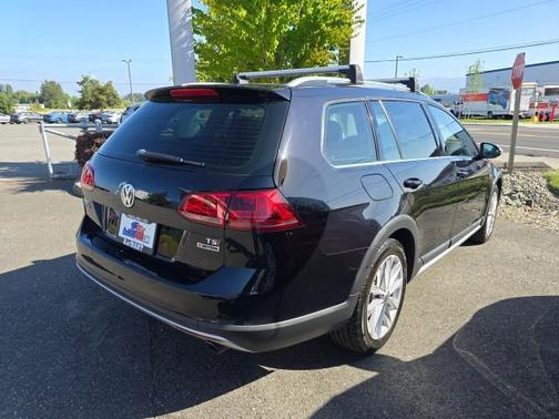 2017 Volkswagen Golf Alltrack TSI SE