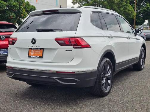 Pure White 2022 Volkswagen Tiguan 2.0T SE 4MOTION