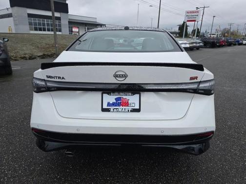 Aspen White Tricoat/Super Black 2026 Nissan Sentra SR