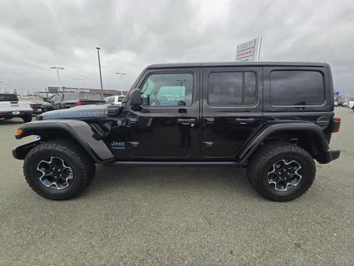 Black Clearcoat 2022 Jeep Wrangler Unlimited 4xe Rubicon