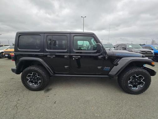 Black Clearcoat 2022 Jeep Wrangler Unlimited 4xe Rubicon