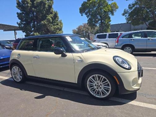 Pepper White 2019 MINI Hardtop Cooper S