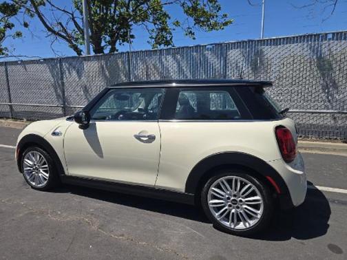Pepper White 2019 MINI Hardtop Cooper S