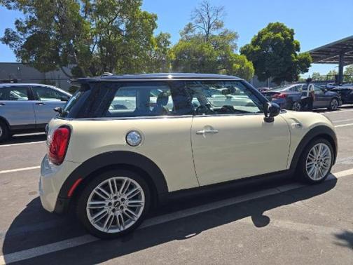 Pepper White 2019 MINI Hardtop Cooper S