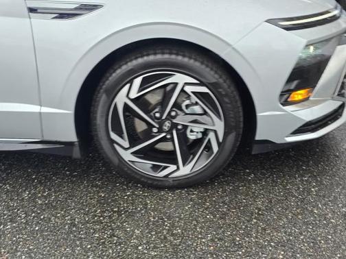 Aero Silver 2025 Hyundai SONATA SEL