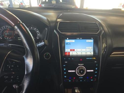 2019 Ford Explorer Platinum