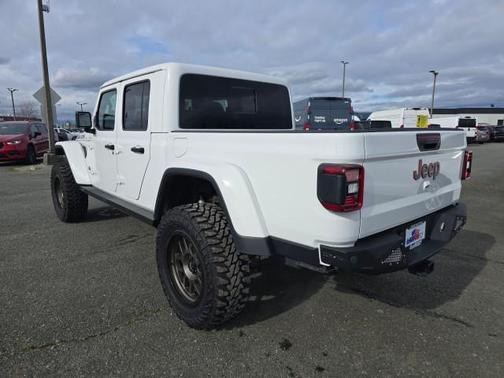 Bright White Clearcoat 2020 Jeep Gladiator Rubicon