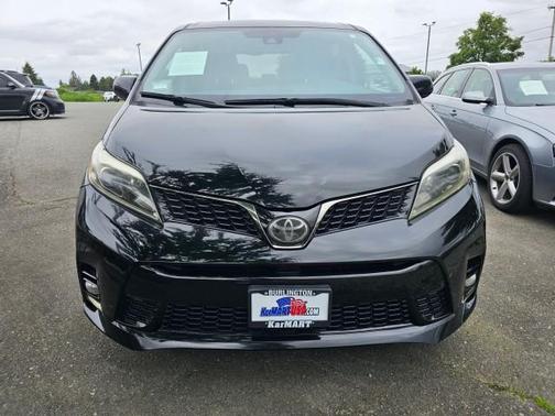 2019 Toyota Sienna SE