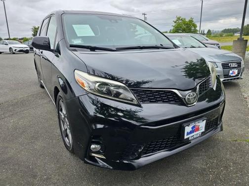 2019 Toyota Sienna SE