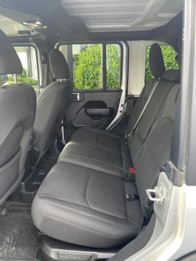 Silver Zynith Clearcoat 2023 Jeep Wrangler 4xe Willys