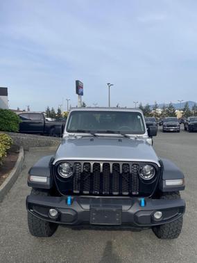 Silver Zynith Clearcoat 2023 Jeep Wrangler 4xe Willys