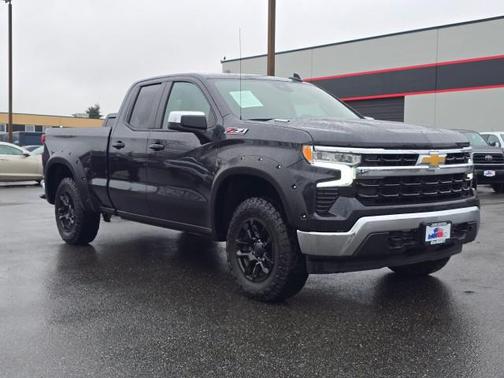 Dark Ash Metallic 2024 Chevrolet Silverado 1500 LT