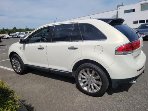 2013 Lincoln MKX Base