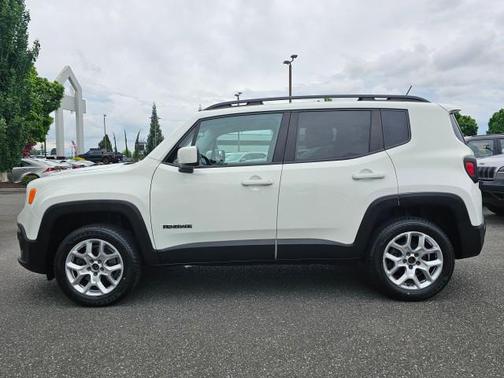 Alpine White 2015 Jeep Renegade Latitude