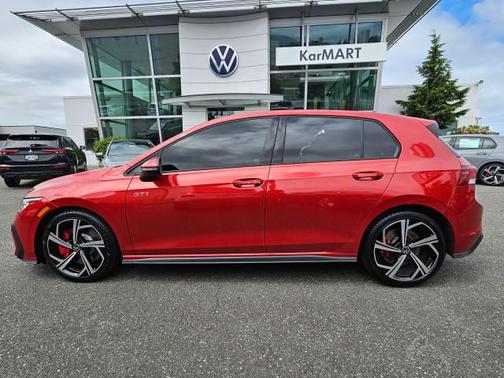 Kings Red Metallic 2025 Volkswagen Golf GTI 2.0T SE DSG