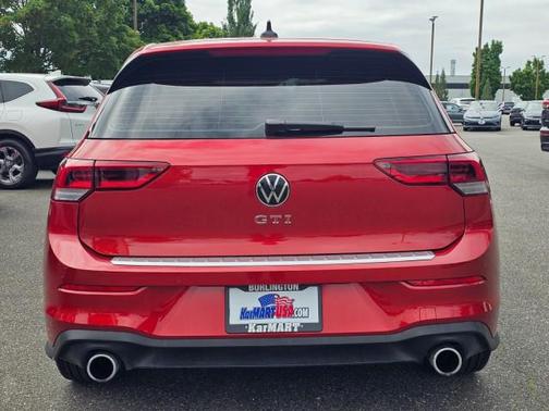 Kings Red Metallic 2025 Volkswagen Golf GTI 2.0T SE DSG