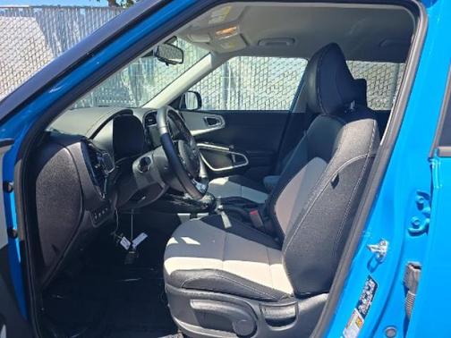 Surf Blue w/Black Roof 2024 Kia Soul GT-Line