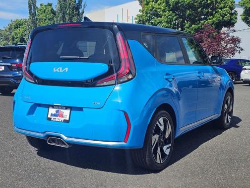 Surf Blue w/Black Roof 2024 Kia Soul GT-Line