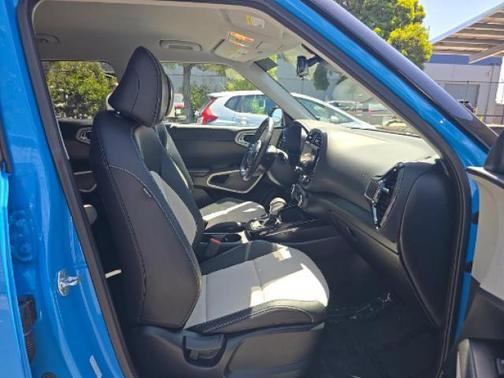Surf Blue w/Black Roof 2024 Kia Soul GT-Line
