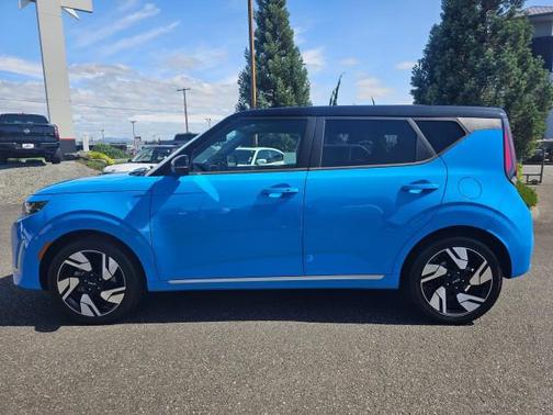 Surf Blue w/Black Roof 2024 Kia Soul GT-Line