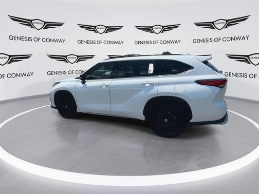 2023 Toyota Highlander XSE