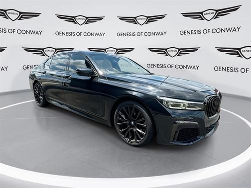 2021 BMW 740 i