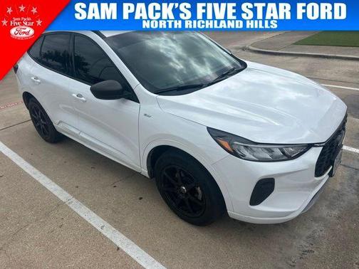 Oxford White 2023 Ford Escape ST-Line