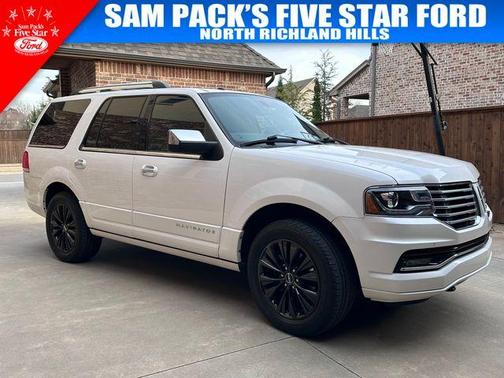 2016 Lincoln Navigator Select