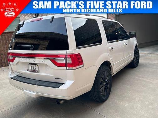 2016 Lincoln Navigator Select