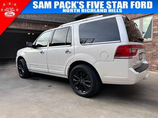 2016 Lincoln Navigator Select