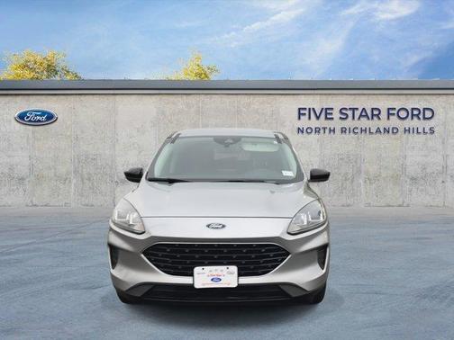 Silver 2021 Ford Escape SE