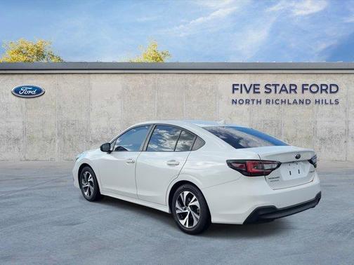2023 Subaru Legacy 