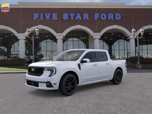 2025 Ford Maverick Lobo Standard
